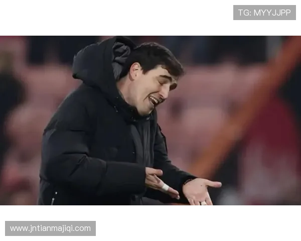 伯恩茅斯官方宣布主帅伊劳拉赛季后离任